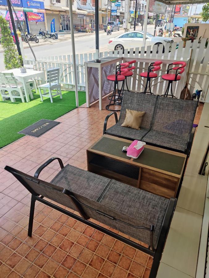 Cafe Nana Hotel Nong Prue 外观 照片