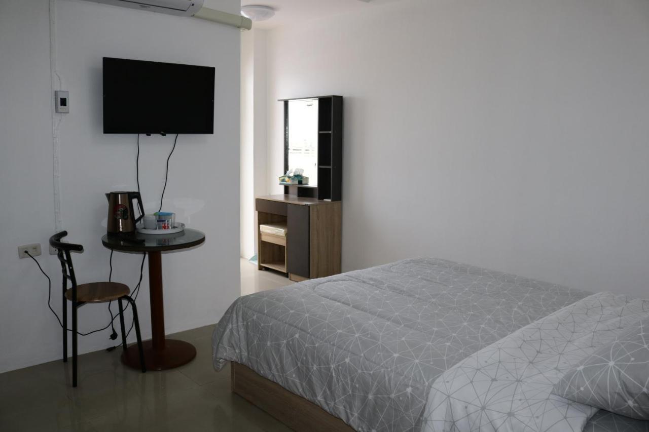 Cafe Nana Hotel Nong Prue 外观 照片